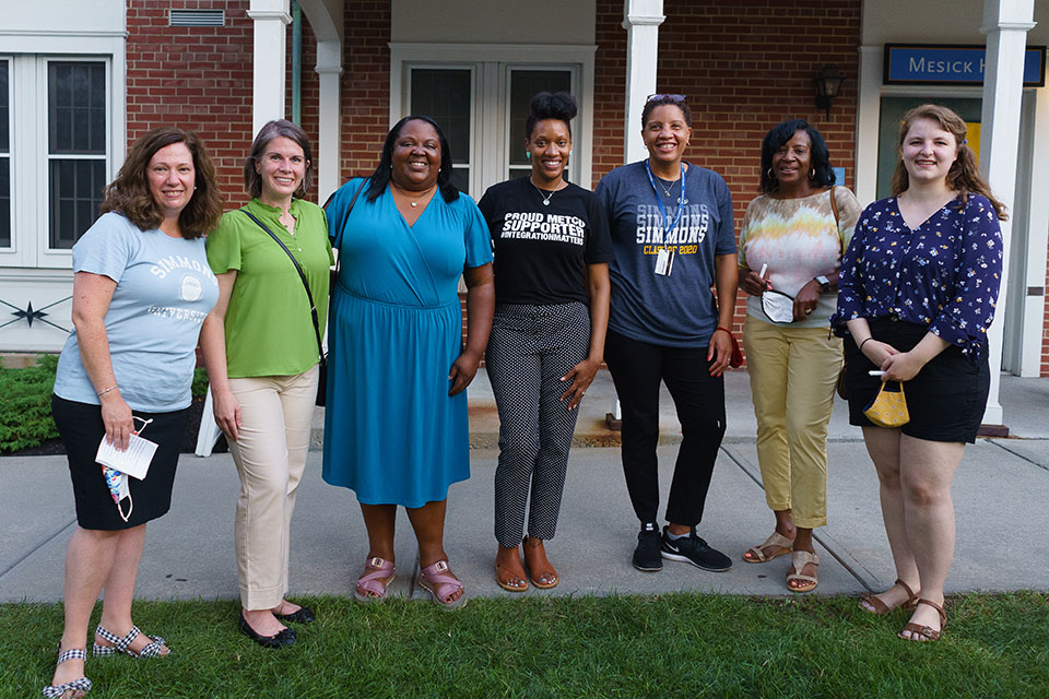 From left: Dean of Student Experience Rae-Anne Butera, Interim Vice President of Advancement Cate McLaughlin, Honorary Trustee Enna E. Jimenez ‘91, ‘06E, AAAA Vice President Elect Richelle K. Smith ’21MSW, Vice President for Student Affairs Renique Kersh, Co-President of Simmons Alumnae/i Association Theresa Brewer '78, and Director of Student Outreach Maddie Gretzky '16