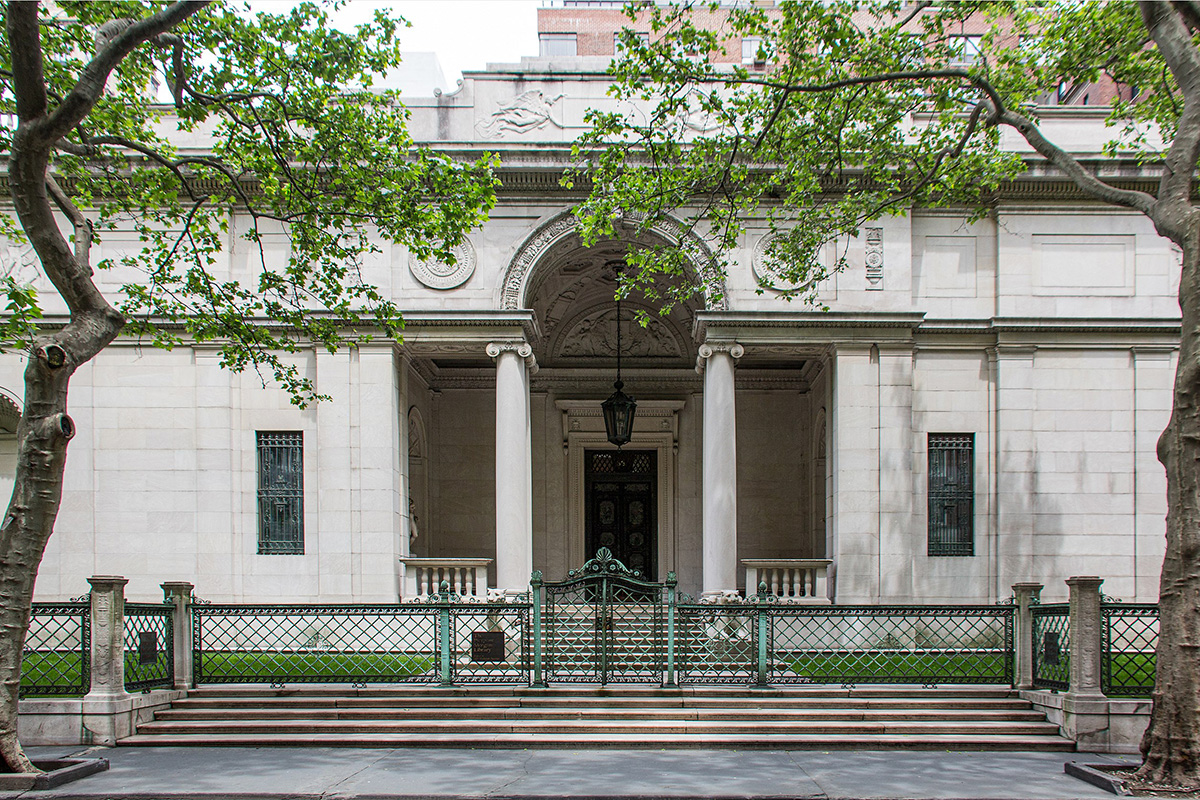 Simmons Library Library and Information Science Alumnus Named Curator of Morgan Library ...