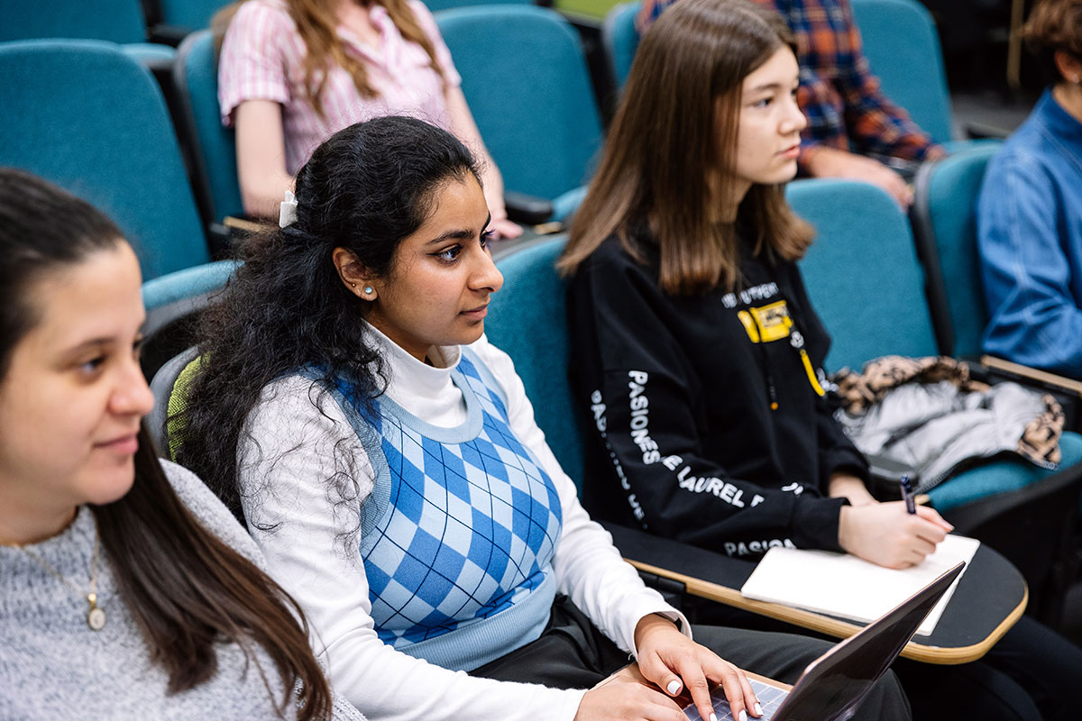 Simmons students paying attention in a lecture