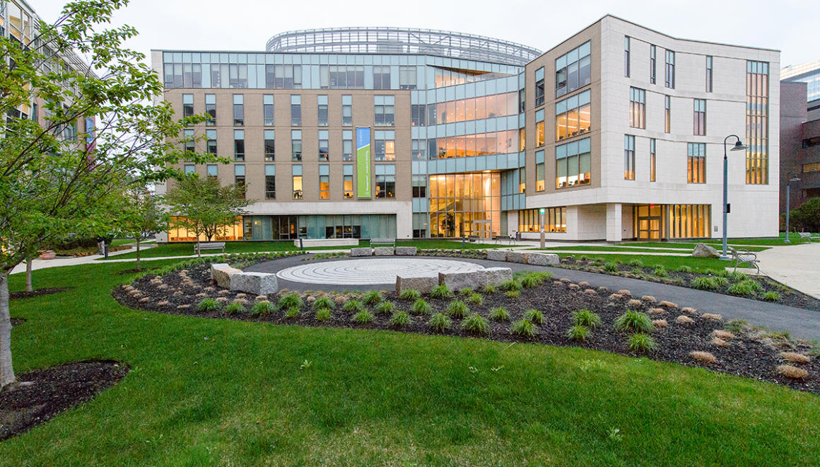 Management and Academic Building on the Simmons University campus