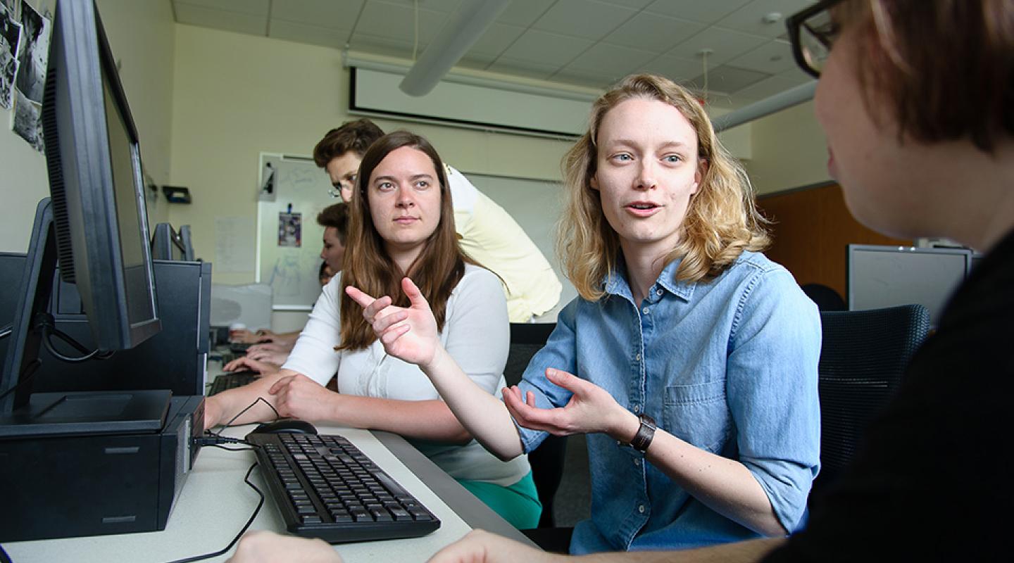 An overview of the Communications program at Simmons University.