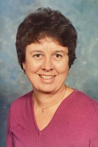 Elaine Hubbard (faculty profile photo)