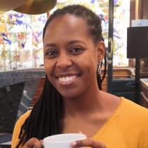 Photo of Leigh Haynes