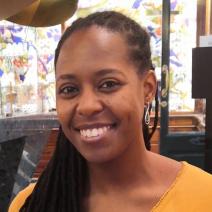 Photo of Leigh Haynes