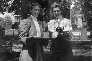 Students from 1910