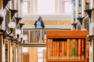 Jennifer Gordon in library