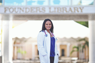 Headshot of Shreya Arumugam '12