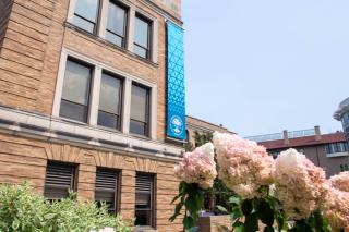 Simmons Exterior Campus shot