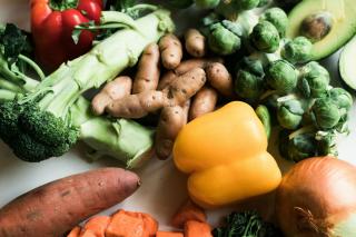 An assortment of raw vegetables. Photo by Nathan Dumlao on Unsplash