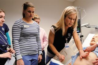 Nursing instruction in the Simmons simulation lab