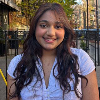 Maalyamokshajna Adagarla ’27