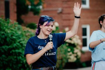 Isabelle Indelicato speaking at the Connections Carnival