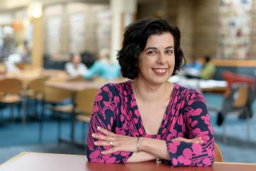 Professor Laura Prieto is the 2021 Alden Poole Faculty Award winner. Members of the Simmons community voice their congratulations to Professor Prieto.