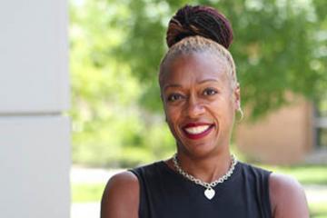 Photo of Vanessa Robinson-Dooley