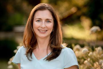 Photo of Simmons Alum Emese Parker