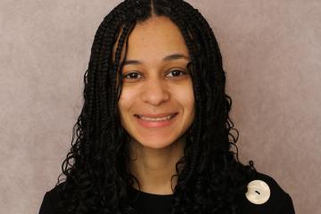 Melanie Pina ’25MSW
