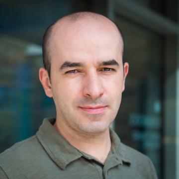Viktor Grigoryan photo
