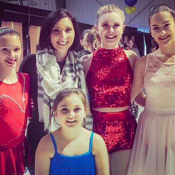 Emily Alberti, Julianne Pondelli '18C, Katelyn McCarthy, Abigail Flinn and Samantha DeLucca