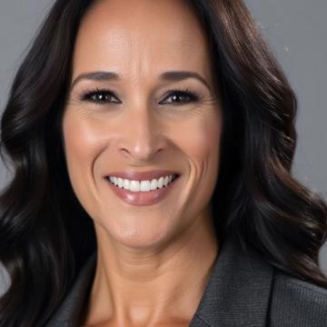 Lorrie-Ann (LA) Diaz – Miami Heat Vice President, Business Communications + Social Responsibility