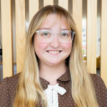 Photo of Lisa Hartley