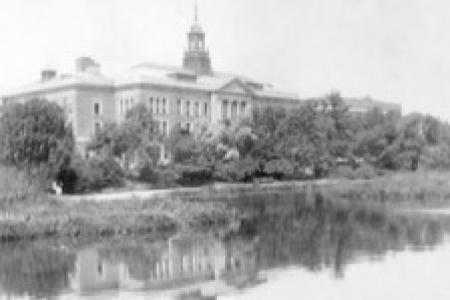 Historical photo of the Simmons main college building