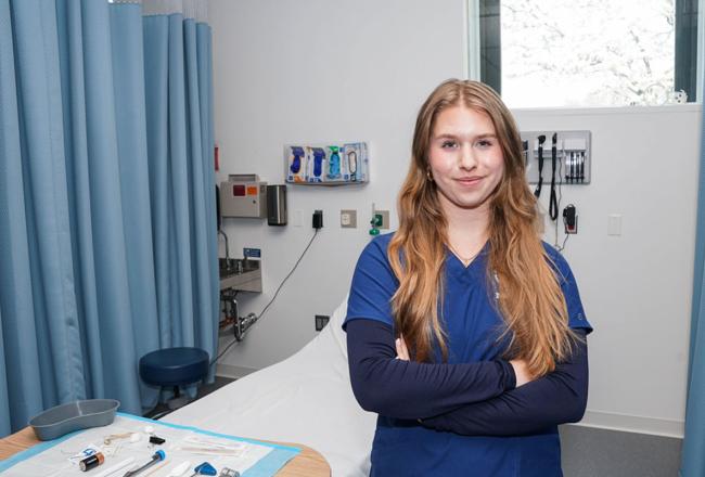 Jenni Costa ’27MSN in the Nursing Simulation lab