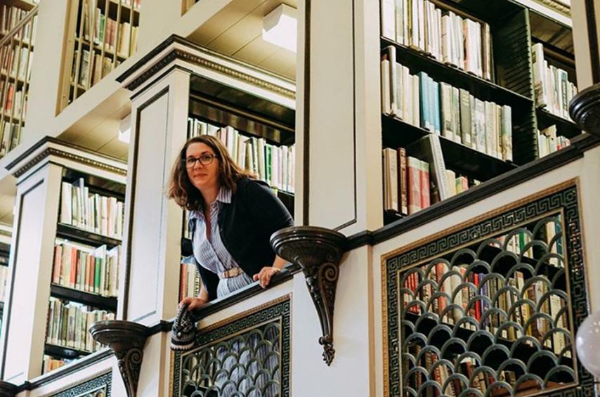 Jennifer Gordon in library