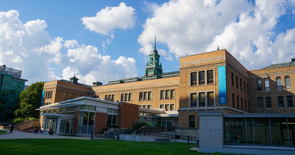 The Main College Building as seen from inside the Simmons University campus quad
