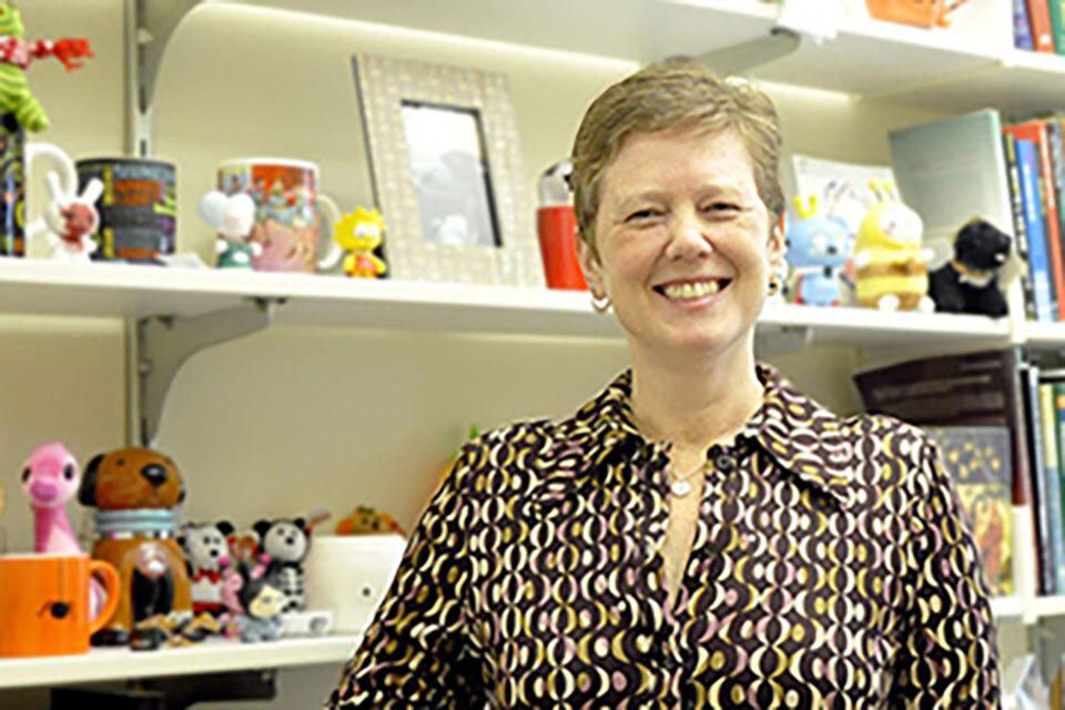 Associate Professor Lisa Hussey